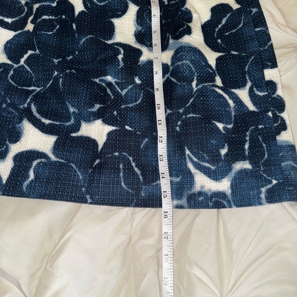 J Crew Canterberry Bells Floral Patterned Mini Skirt  - Blue and White sz  2 - Picture 7 of 7